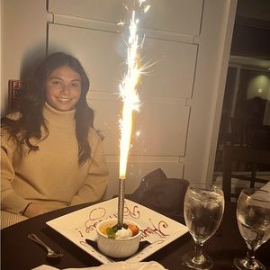 Meet your Posher, Brooke